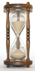 118px Wooden hourglass 3