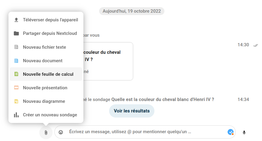 Menu d'accès à la liaison de la conversation à des documents déjà présents dans Nextcloud Files ou à la création de nouveaux documents (md ou odt/ods/odp/odg) ou à la création de sondages.